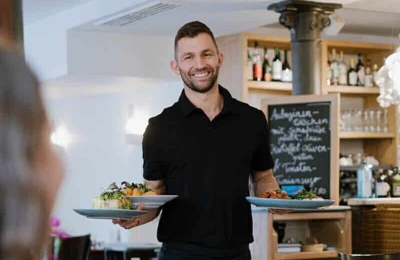 Social Recruiting: von der Contenterstellung bis hin zum Bewerber Das Kartoffelhaus Freiburg: Social Recruiting
